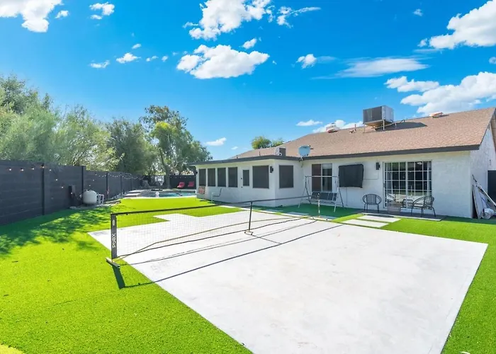 Serene Golf Pool Pickleball Games Holiday home