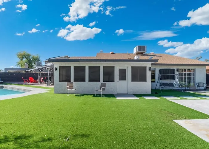 Serene Golf Pool Pickleball Games Holiday home *